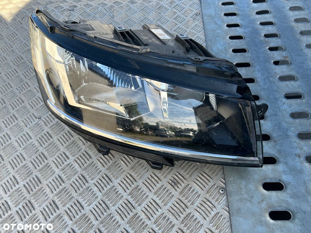 Lampa prawa Europa Valeo VW T6.1 7L1941006B