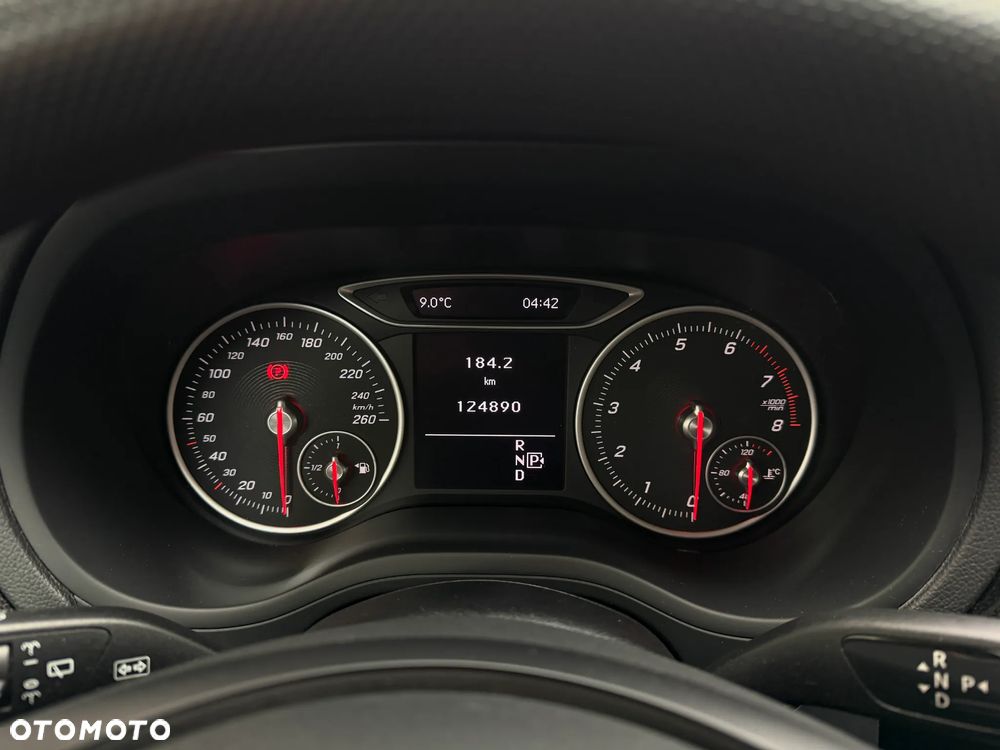 Mercedes-Benz Klasa B 180 (BlueEFFICIENCY) 7G-DCT - 14