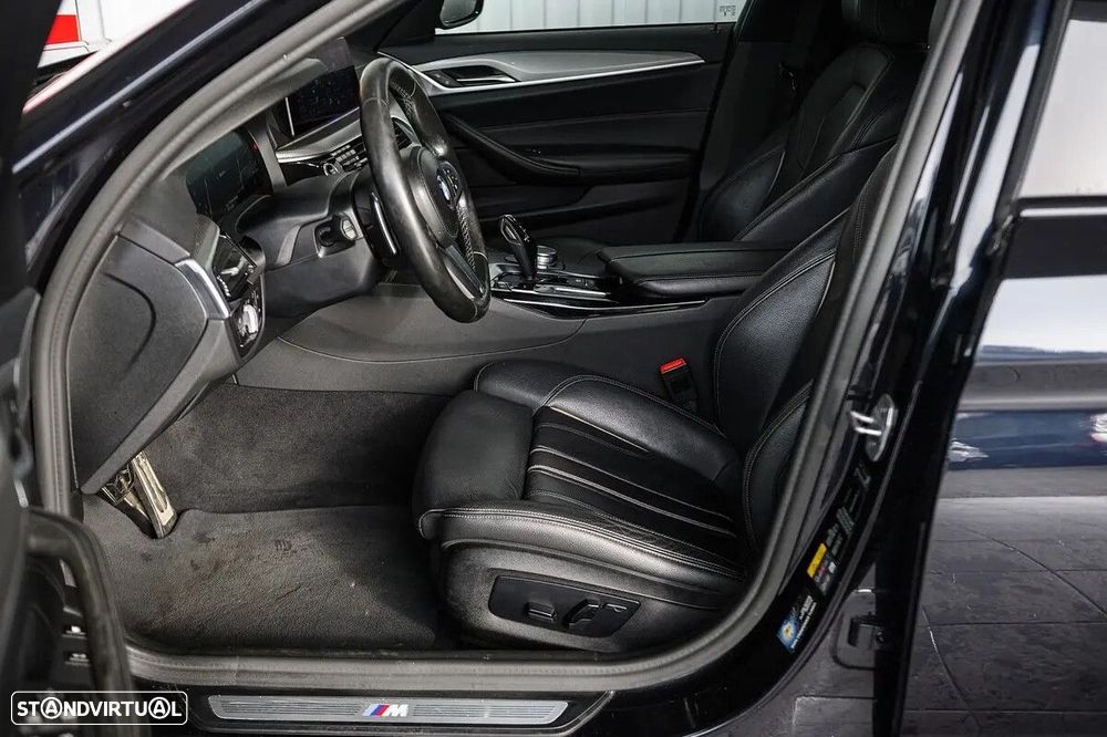 BMW 530 e iPerformance Pack M - 24