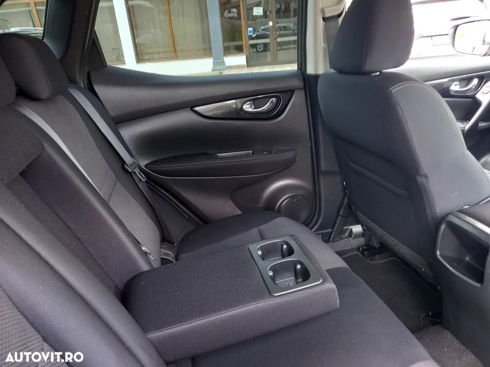Nissan Qashqai 1.2 DIG-T ACENTA - 8
