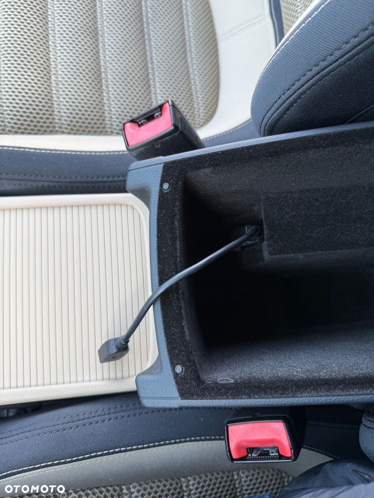 Volkswagen Passat CC - 30