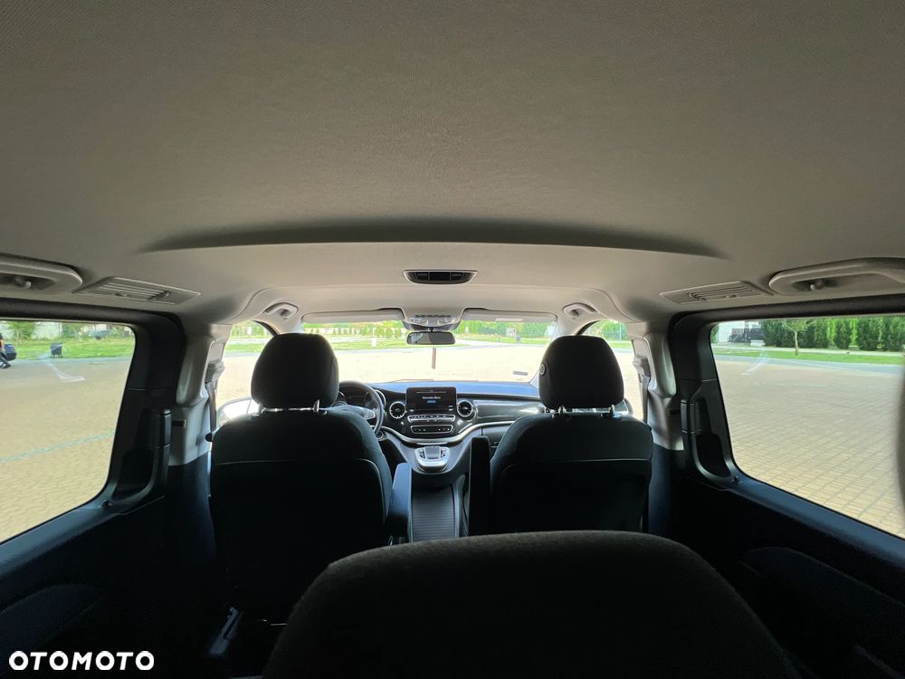 Mercedes-Benz Klasa V - 6