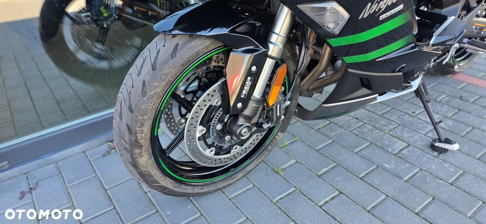 Kawasaki Ninja 1000 SX - 29