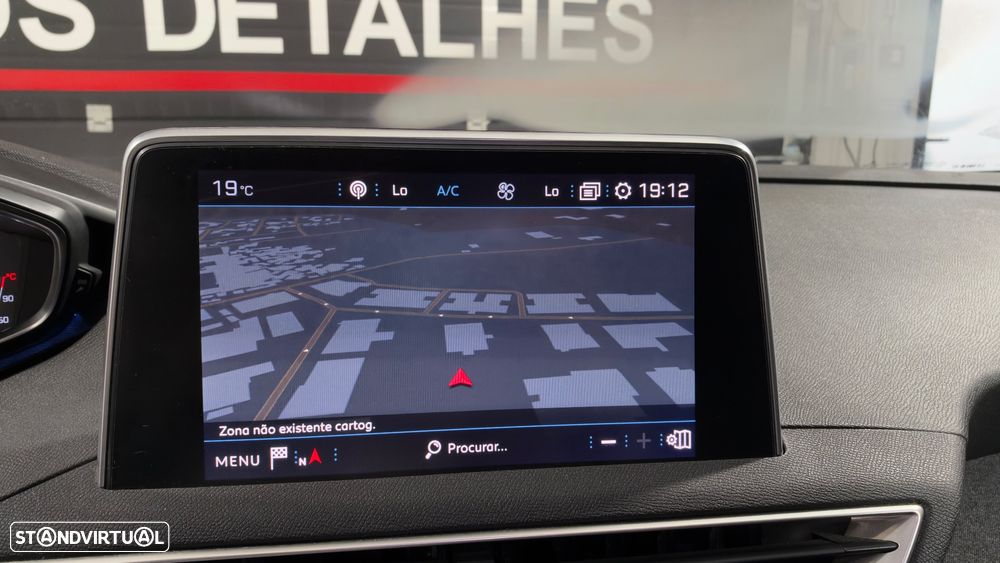 Peugeot 3008 PureTech 130 Stop & Start GPF EAT8 Allure - 24