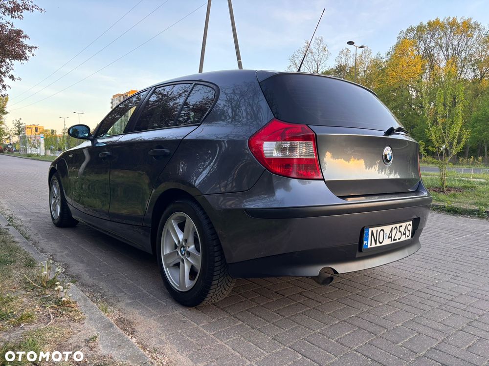 BMW Seria 1 118d DPF - 10