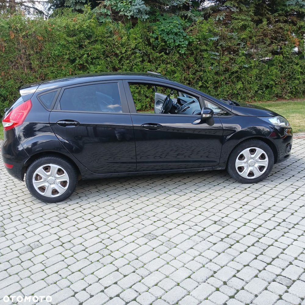 Ford Fiesta - 6