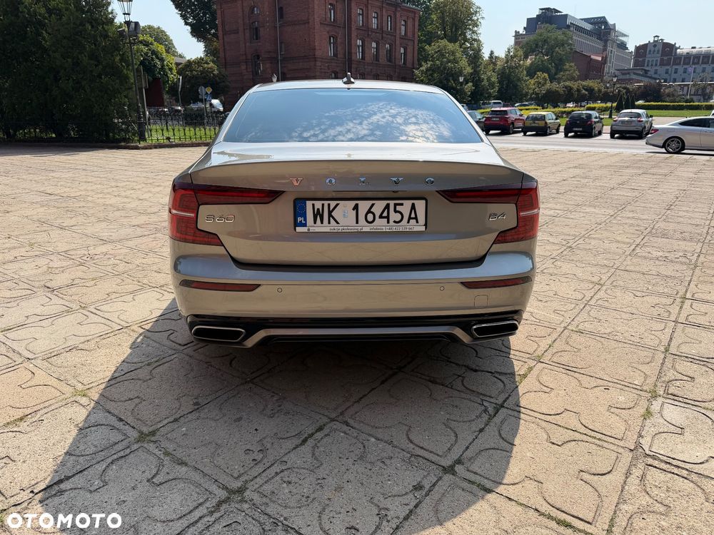 Volvo S60 B4 B R-Design - 7