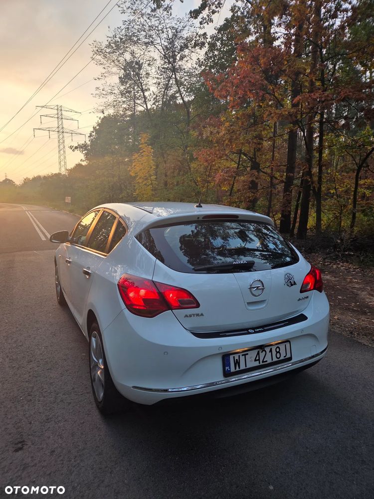 Opel Astra - 4