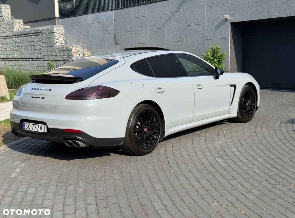 Porsche Panamera 4S PDK - 7