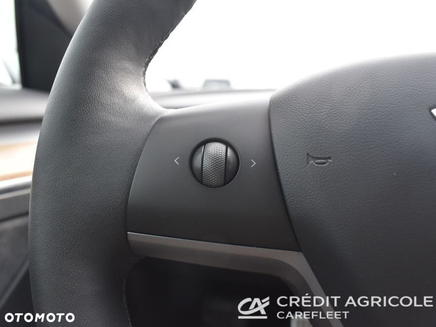 Tesla Model 3 RWD - 24