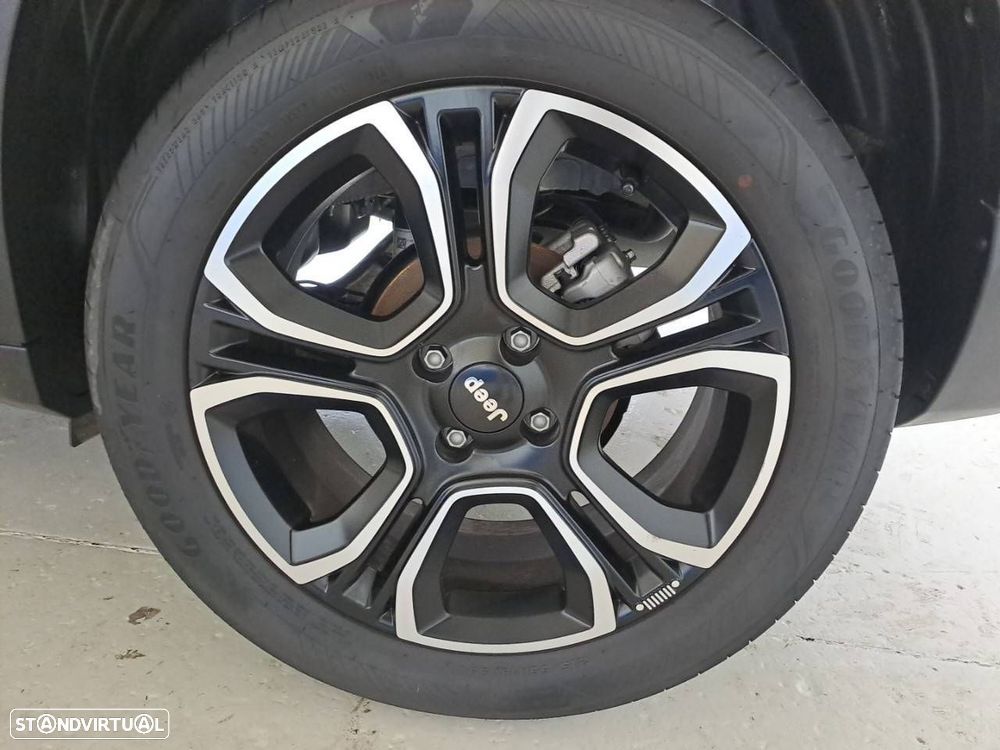 Jeep Avenger 1.2 TG Altitude - 11