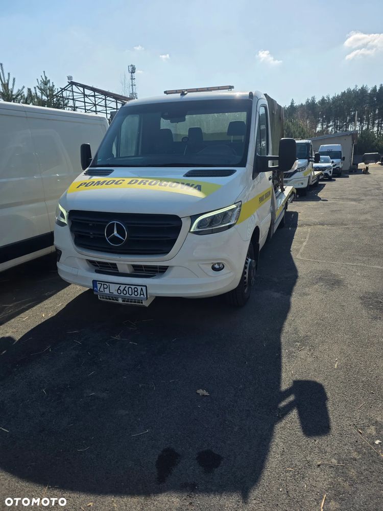 Mercedes-Benz Sprinter 519 - 22