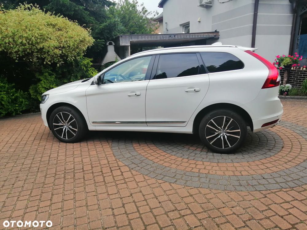 Volvo XC 60 T5 Drive-E Summum - 1