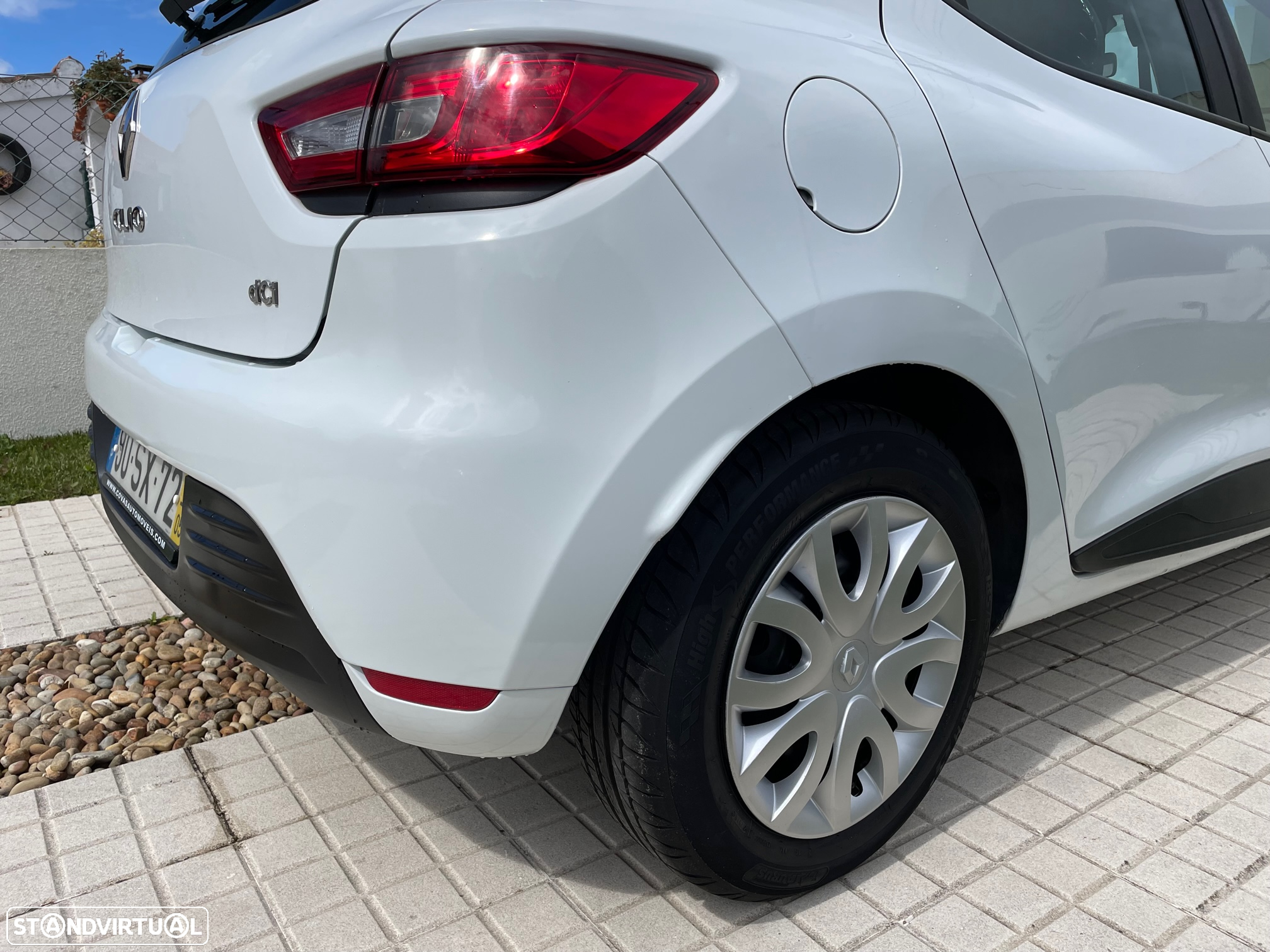 Renault Clio 1.5 DCI - 12