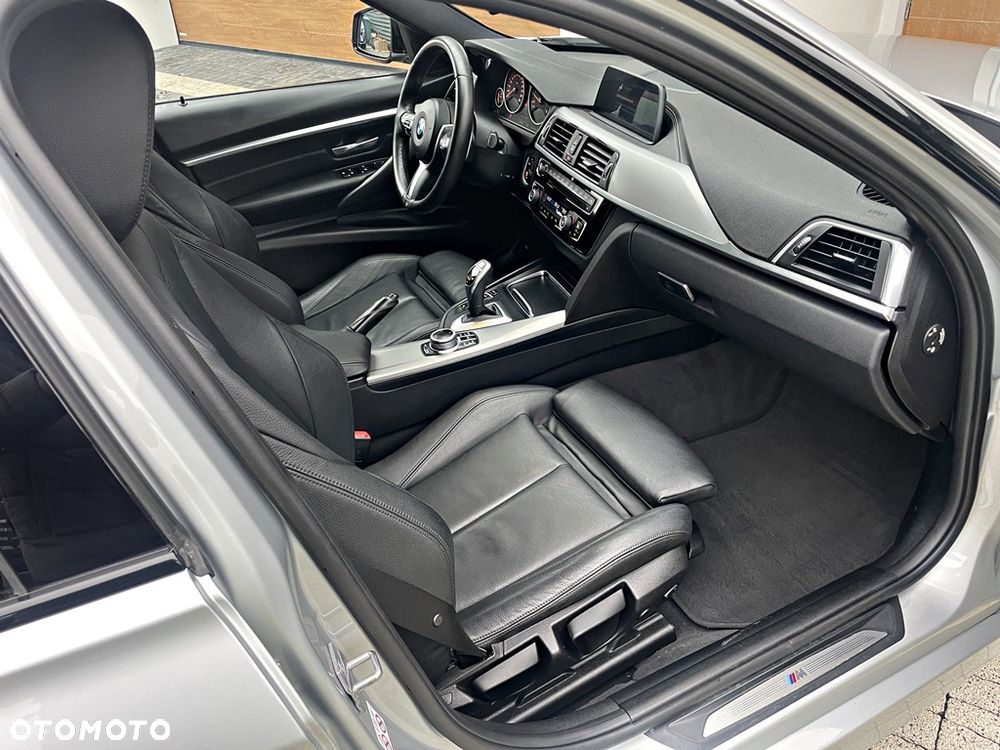 BMW Seria 3 320d Edition M Sport Shadow - 25