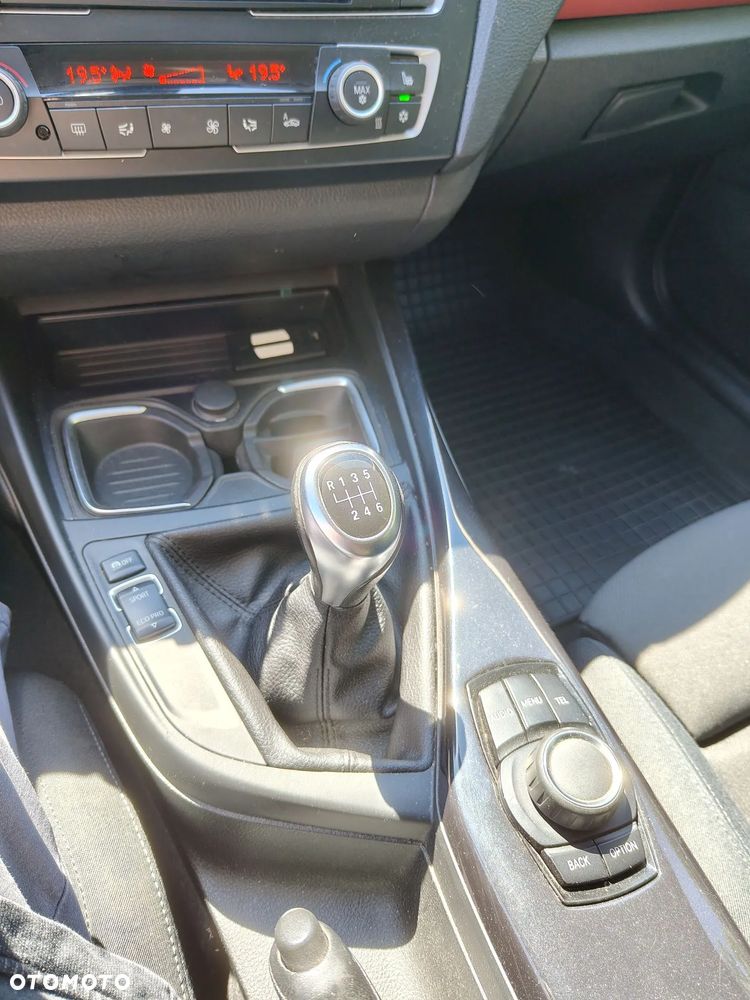 BMW Seria 1 116i Sport Line - 12