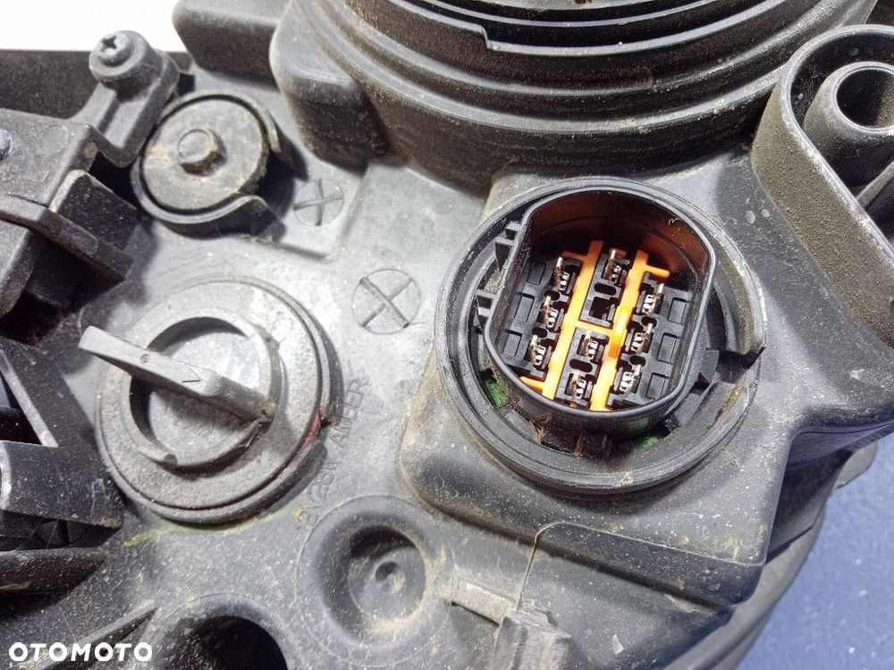 KIA SORENTO II LIFT REFLEKTOR LEWY LAMPA PRZEDNIA USA 92101-1U500 - 5