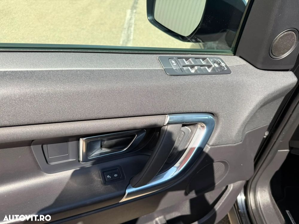 Land Rover Discovery Sport - 24