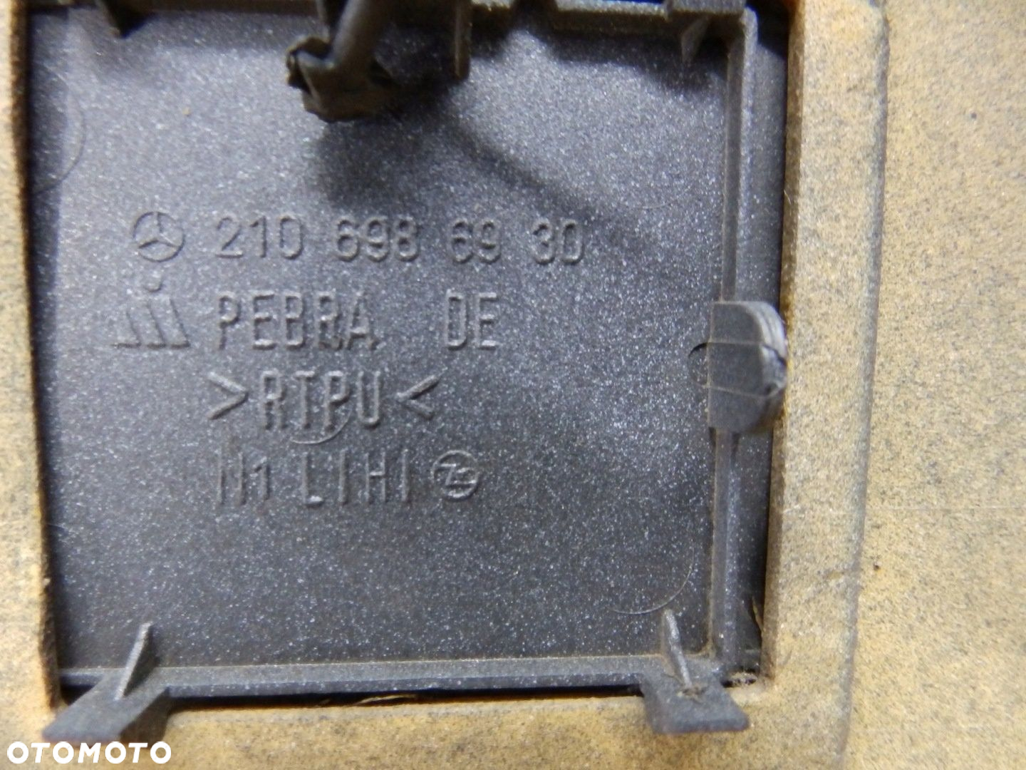 Próg lewy Mercedes E-Klasa A210 - 5