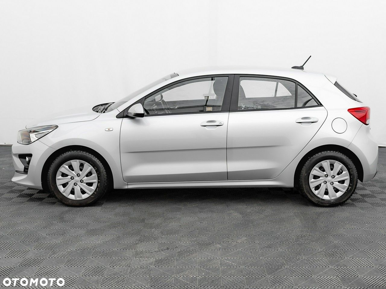 Kia Rio 1.2 M - 10