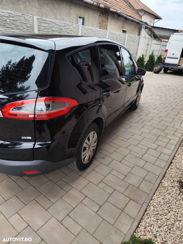 Ford S-Max - 4