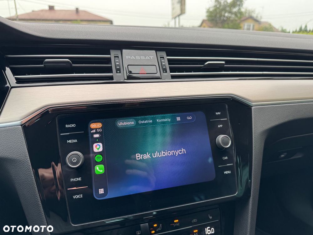 Volkswagen Passat Variant 2.0 TDI EVO Elegance DSG - 21