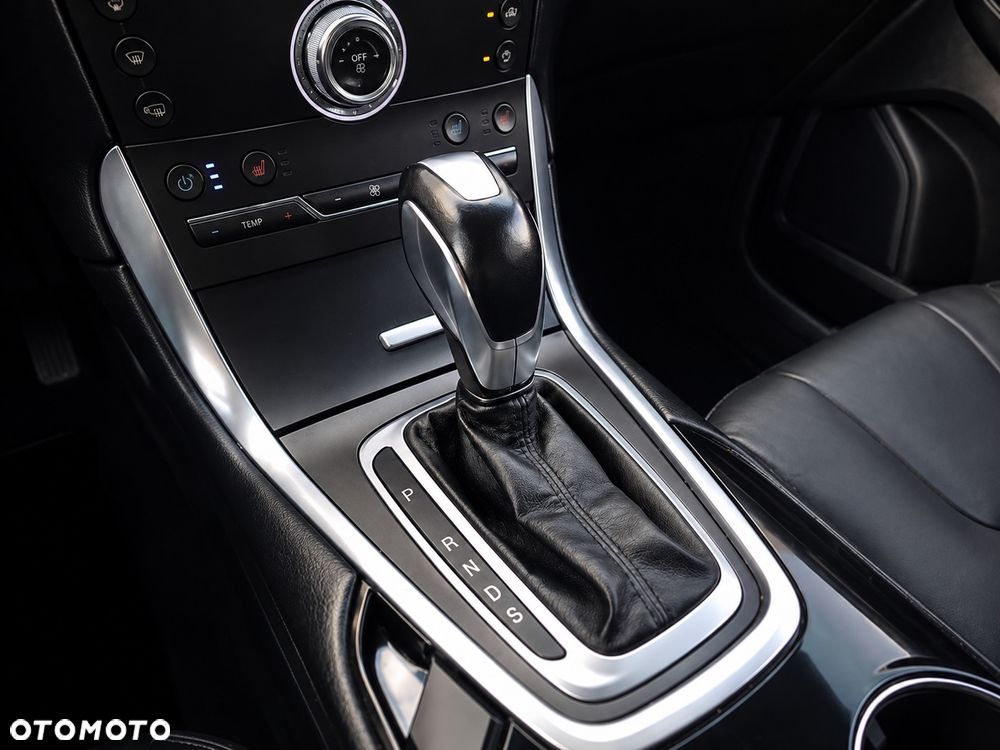 Ford Edge 2.0 EcoBlue Bi-Turbo 4x4 Titanium - 25