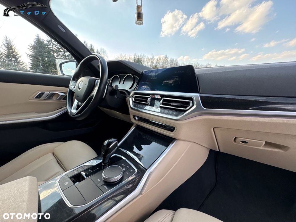 BMW Seria 3 330i GPF Advantage sport - 32
