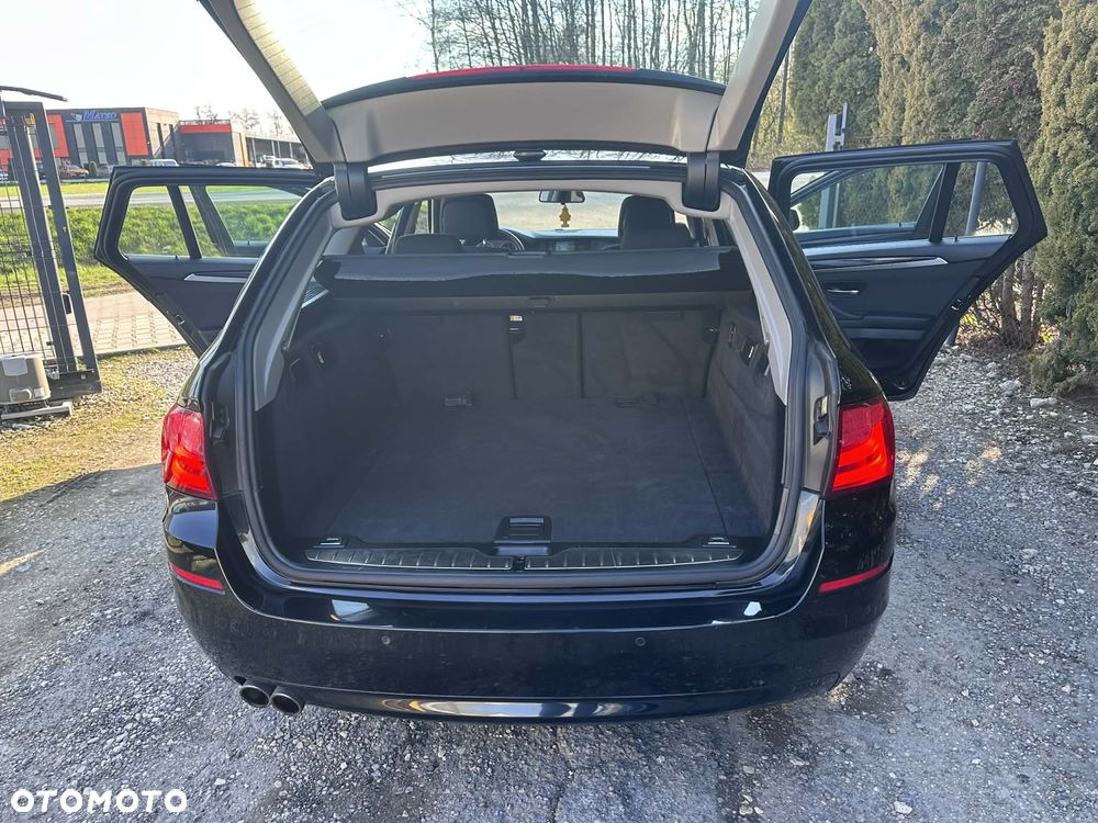 BMW Seria 5 520d Sport-Aut - 14