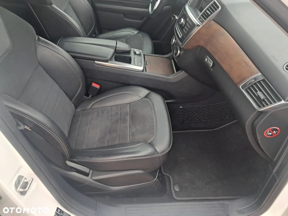 Mercedes-Benz ML - 9