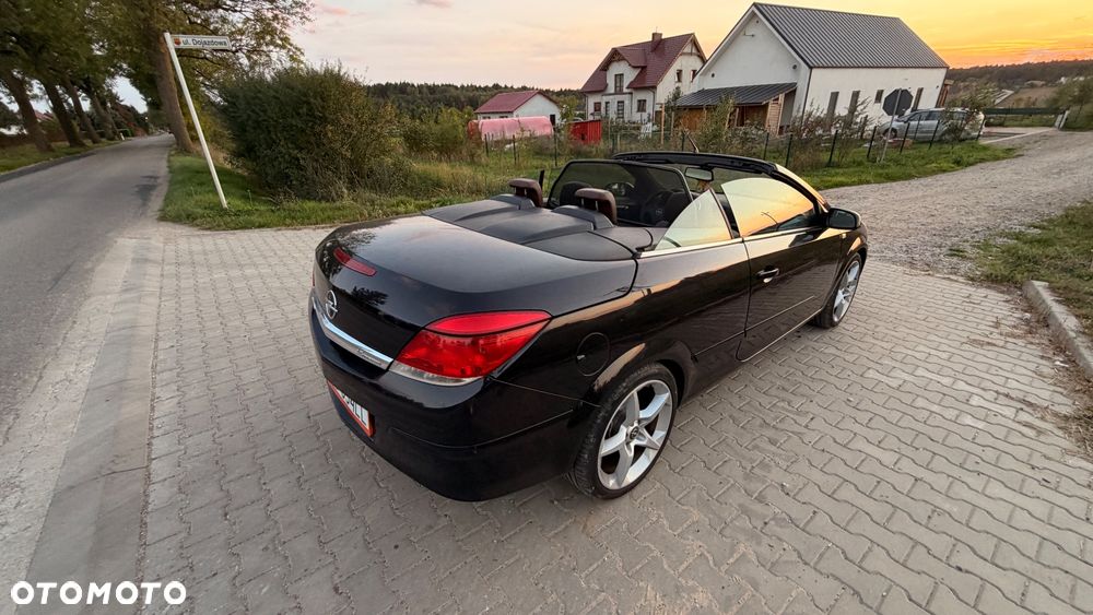 Opel Astra - 24