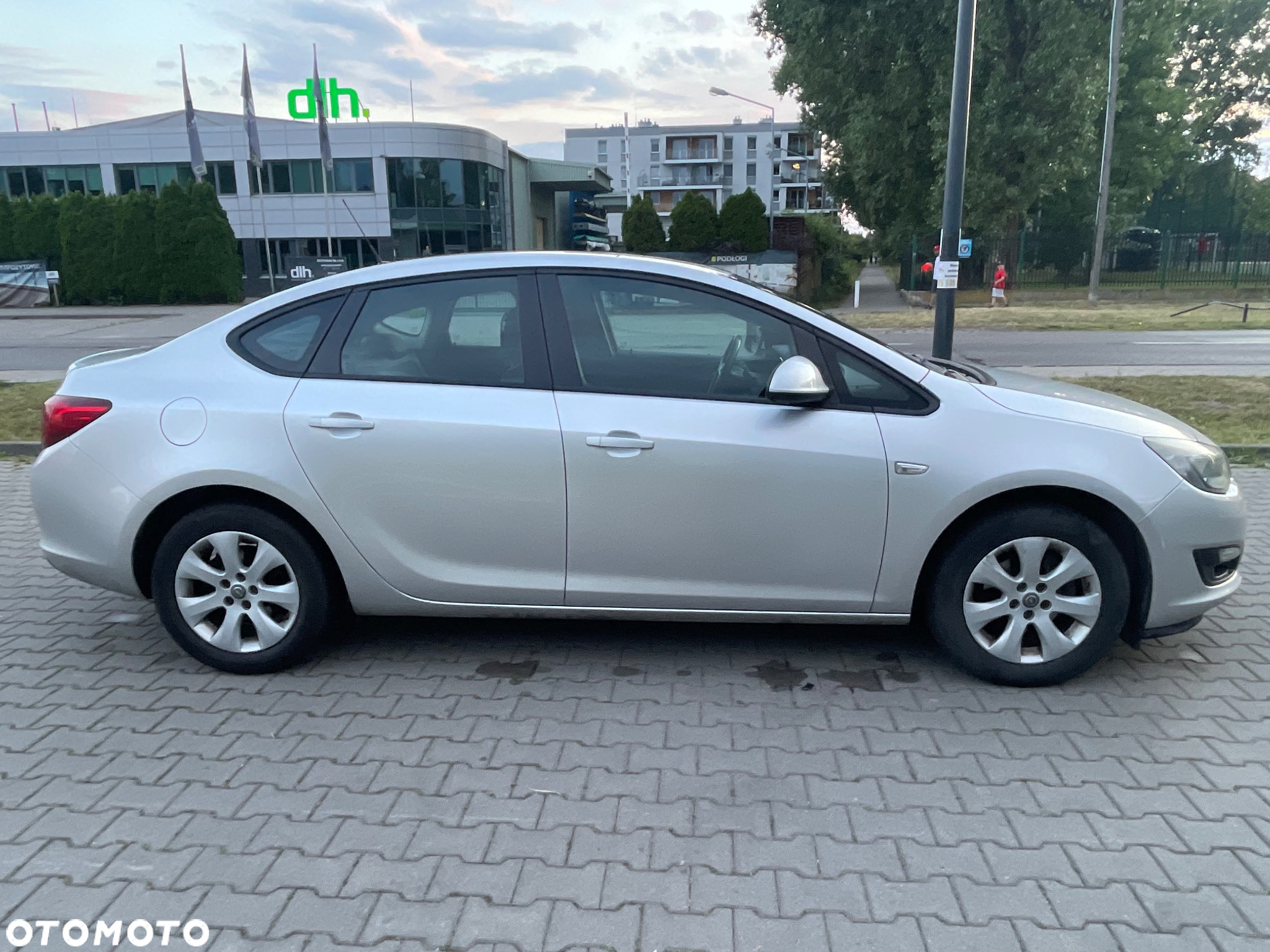 Opel Astra IV 1.6 Active EU6 - 4