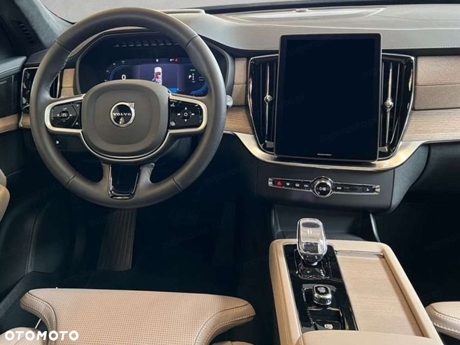 Volvo XC 90 - 9