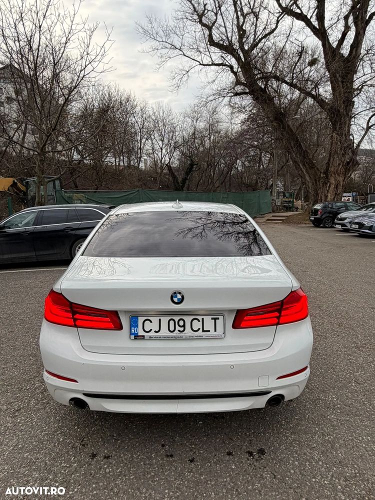 BMW Seria 5 520d xDrive AT - 3