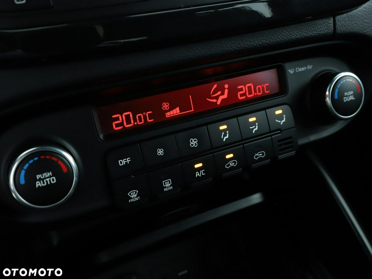 Kia Carens 1.7 CRDi L - 25