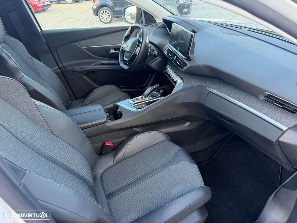 Peugeot 3008 1.6 Hybrid GT Line e-EAT8 - 9