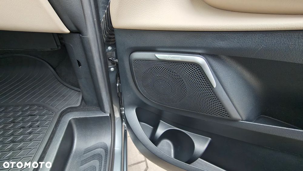 Mercedes-Benz Klasa V 250 d 4-Matic Avantgarde 9G-Tronic - 14