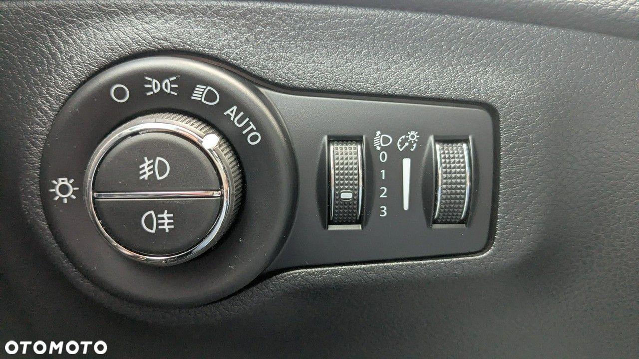 Jeep Compass - 36