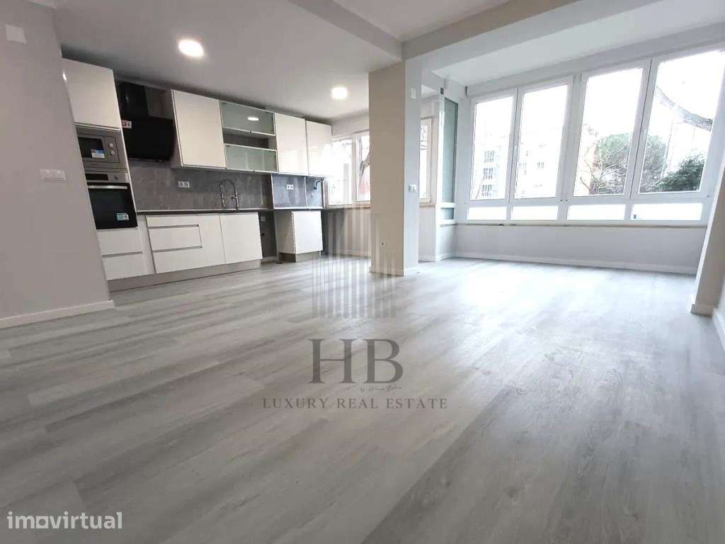 Apartamento T2 totalmente renovado no Bairro da Figueirinha | Oeiras - Grande imagem: 4/31