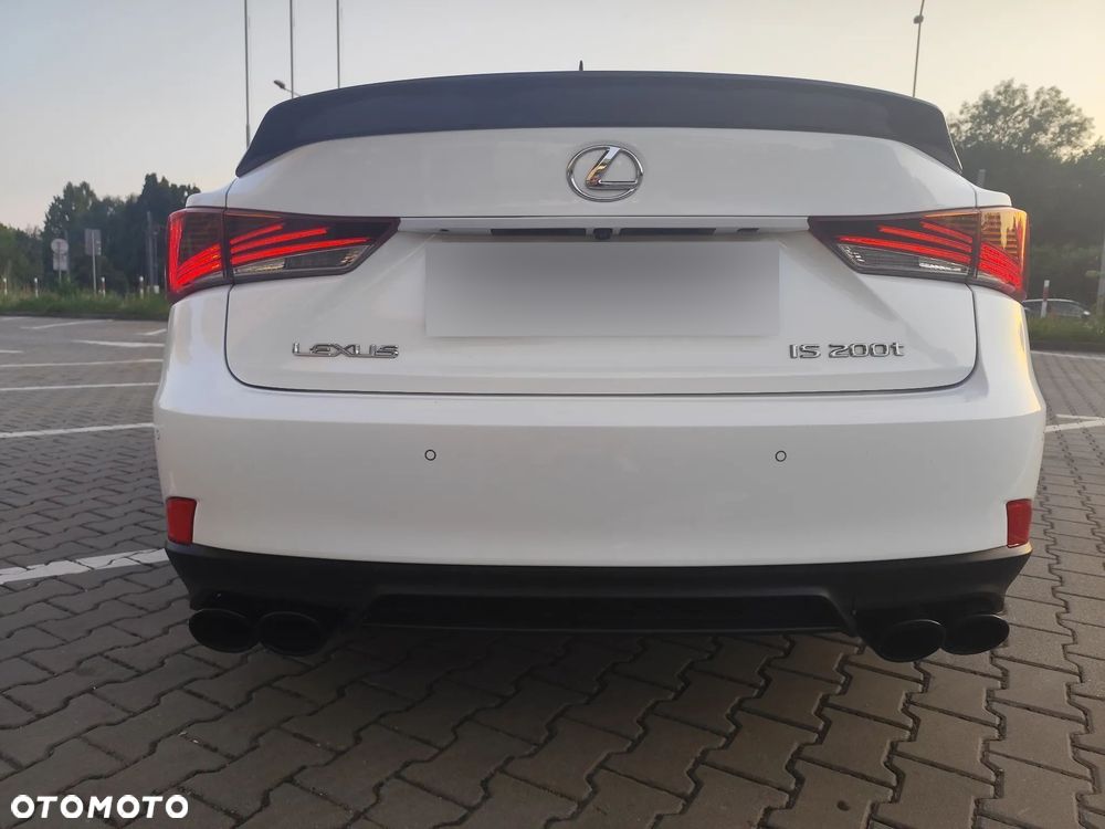 Lexus IS 200t F Sport - 12