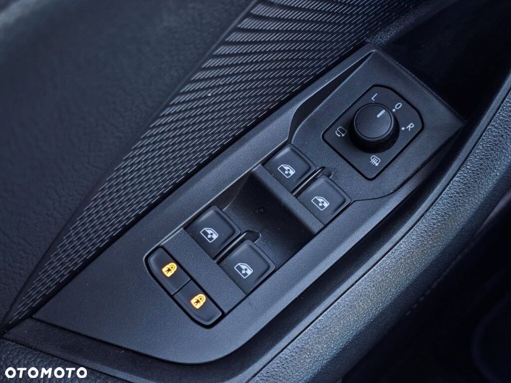 Skoda Octavia 1.5 TSI mHEV Selection DSG - 22