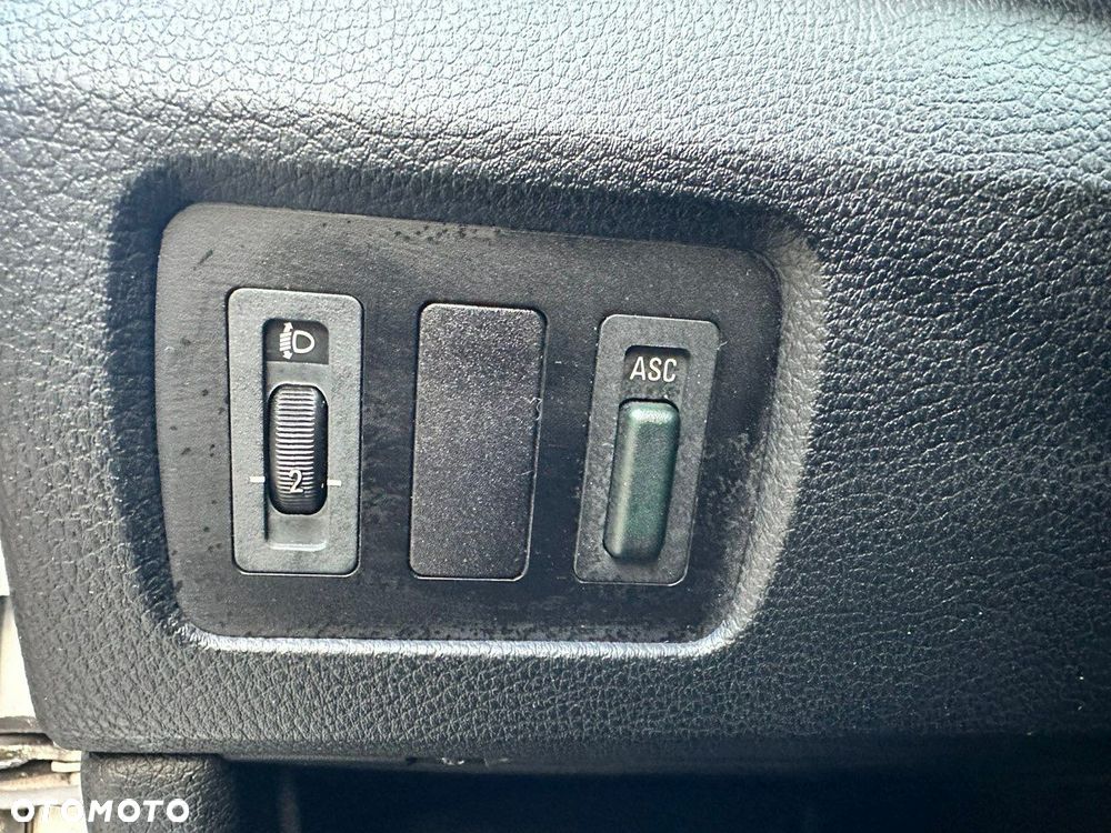 BMW Seria 3 316i - 13