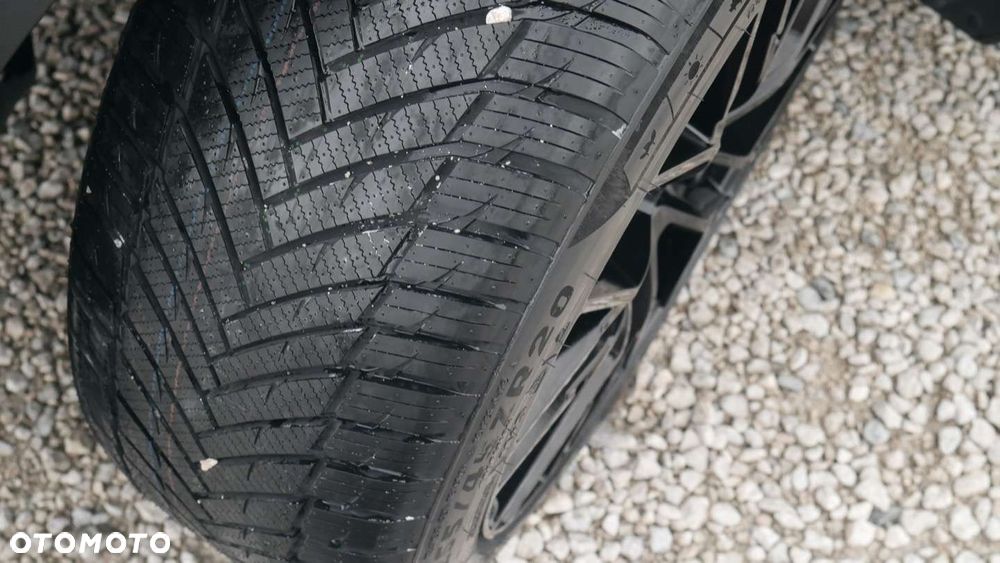 Mercedes-Benz GLC - 28