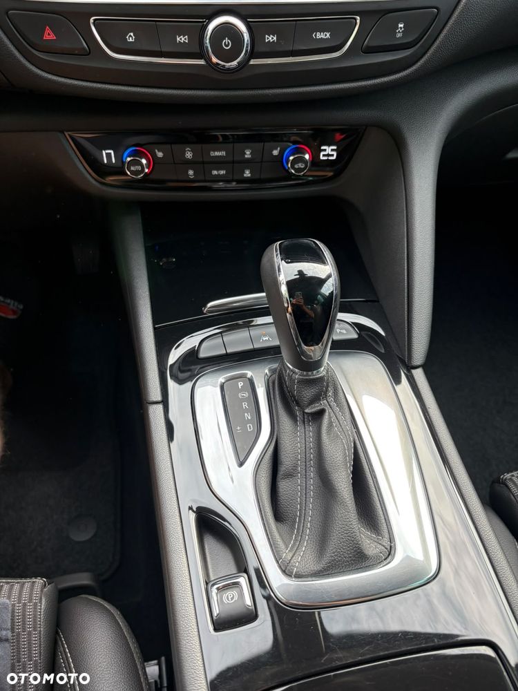 Opel Insignia CT 2.0 CDTI - 15