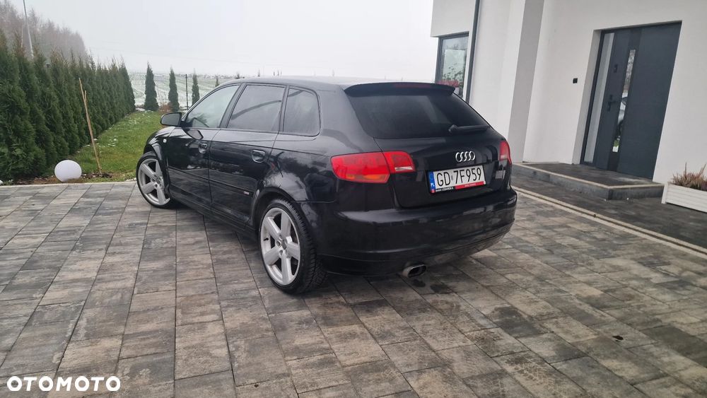 Audi A3 Sportback 2.0 TDI DPF quattro S line Sportpaket - 12