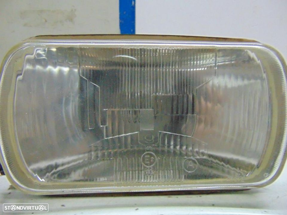 Lancia Fulvia Zagato faróis - 2