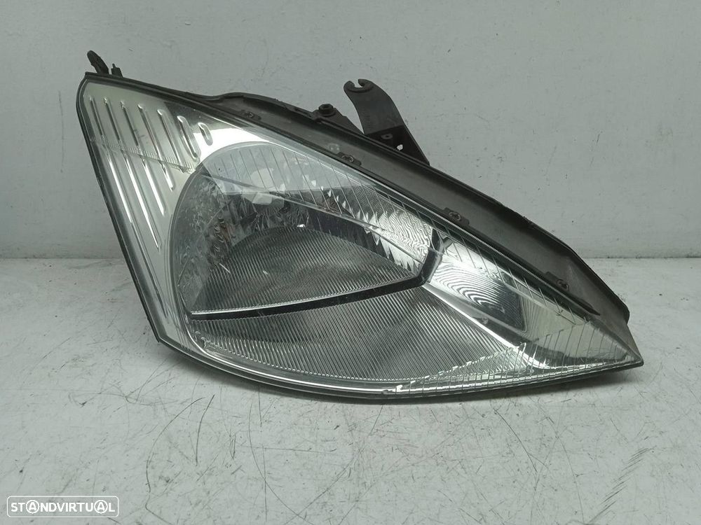 FAROL DIREITO FORD FOCUS 2001 - 3