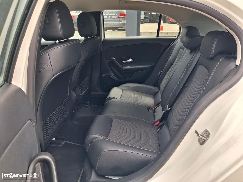 Mercedes-Benz A 200 Style Plus Aut. - 11