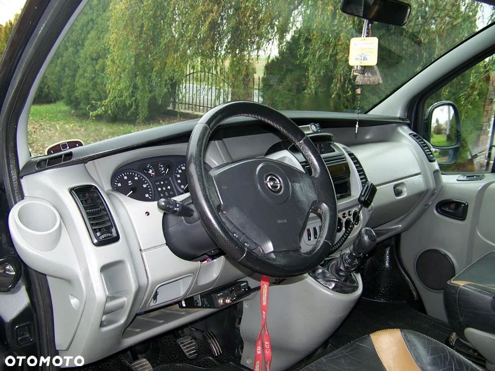 Opel VIVARO - 17