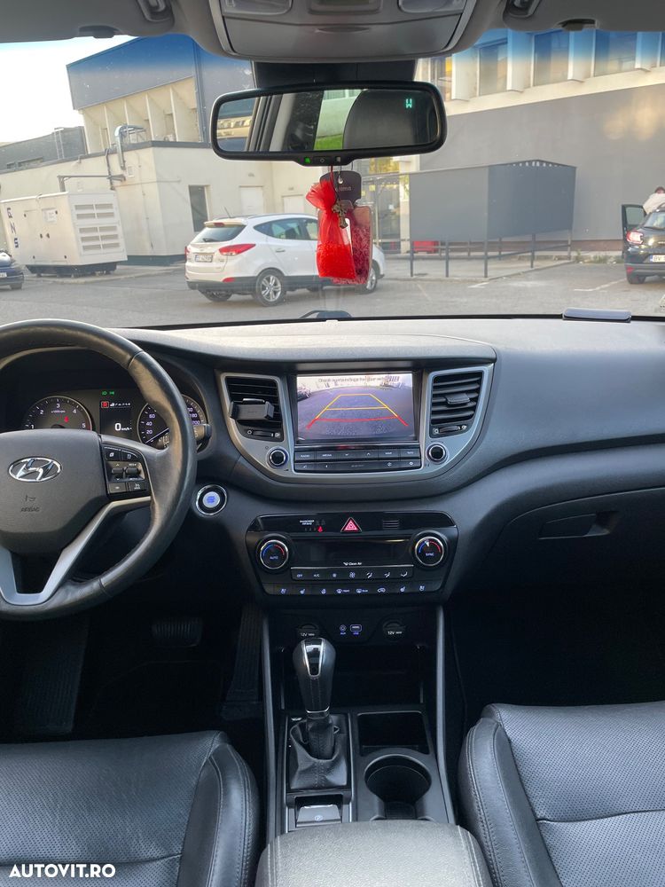 Hyundai Tucson 2.0 CRDI 4WD Automatik Premium - 13